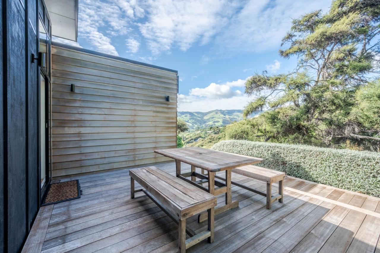 Million Dollar View - Takamatua Holiday Home Akaroa Extérieur photo